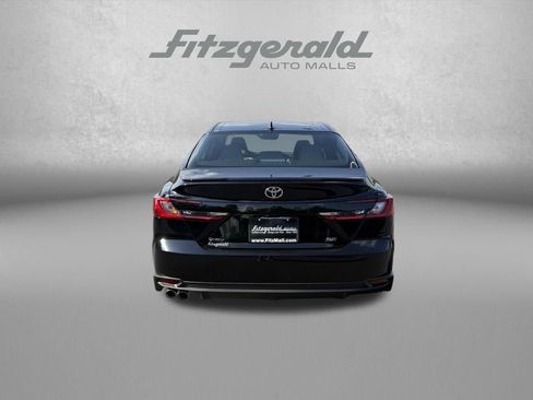 Used 2026 Toyota Camry SE FWD image 6