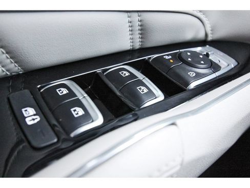 Certified 2024 Kia Sorento SX FWD image 22