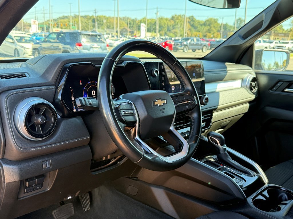Used 2023 Chevrolet Colorado LT w/ LT Convenience Package RWD image 13