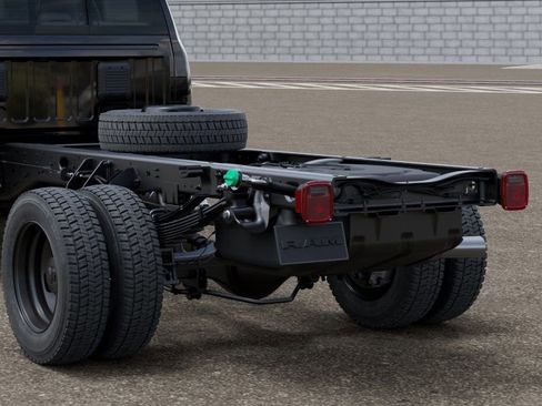 New 2026 RAM 4500 Tradesman AWD/4WD image 13