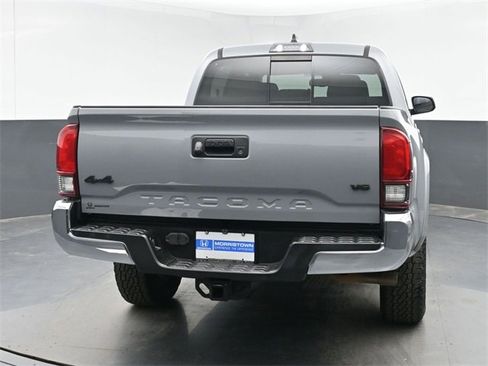 Used 2020 Toyota Tacoma SR5 image 9