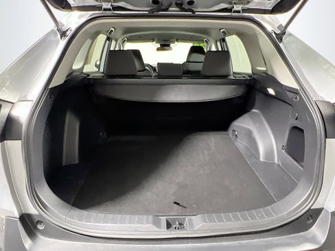Used 2024 Toyota RAV4 XLE FWD image 34