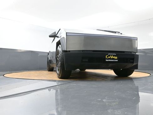 Used 2024 Tesla Cybertruck AWD Crew Cab image 57