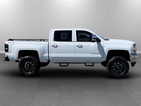 Used 2017 Chevrolet Silverado 1500 LT w/ True North Edition AWD/4WD image 8