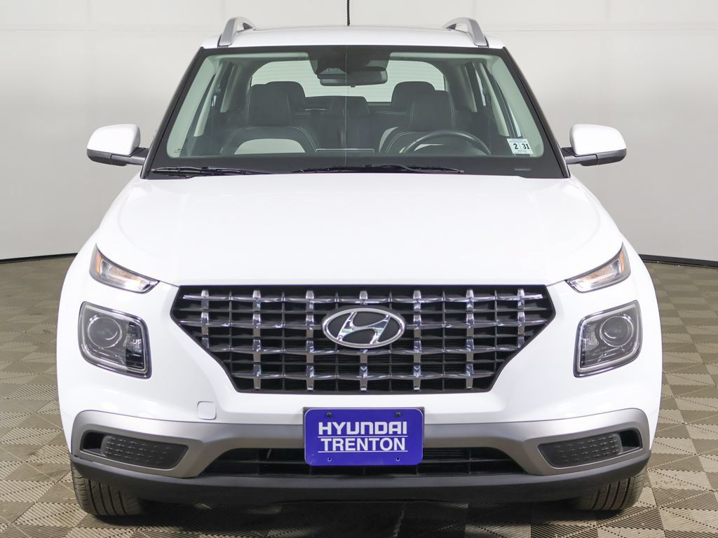 Certified 2026 Hyundai Venue SEL FWD image 10