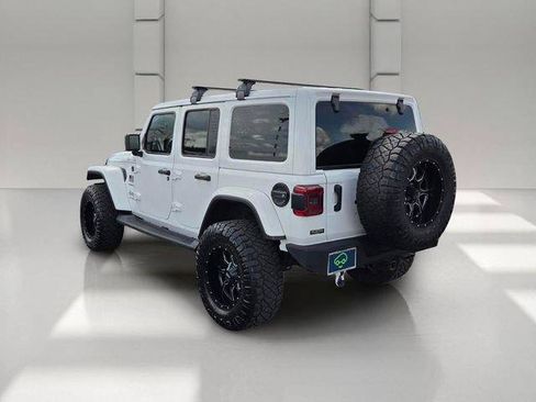 Used 2020 Jeep Wrangler Unlimited Sahara AWD/4WD image 3