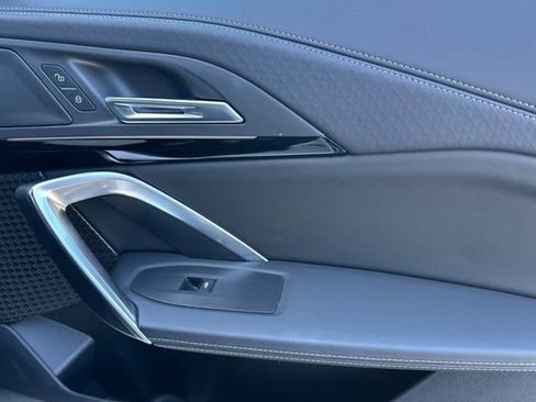 Used 2025 BMW X2 xDrive28i w/ M Sport Package image 19