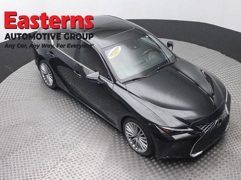 Used 2022 Lexus IS 300 AWD w/ Premium Package image 3