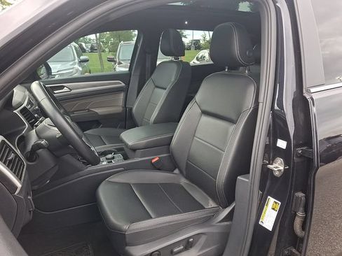 Used 2023 Volkswagen Atlas Cross Sport SE AWD/4WD image 13