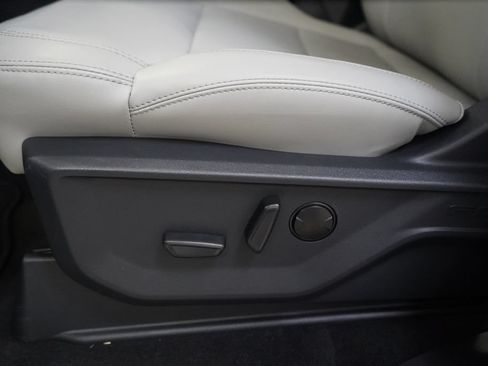 New 2026 Ford Expedition Active AWD/4WD image 19
