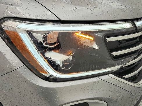 Used 2025 Volkswagen Atlas SE image 14