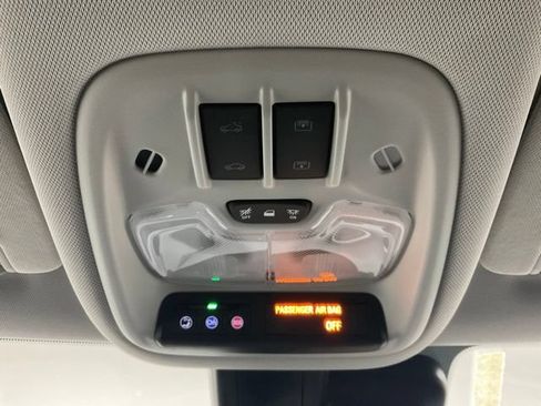 New 2026 Chevrolet TrailBlazer LT w/ Convenience Package FWD image 18
