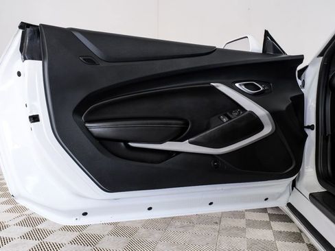 Used 2023 Chevrolet Camaro LT RWD image 37
