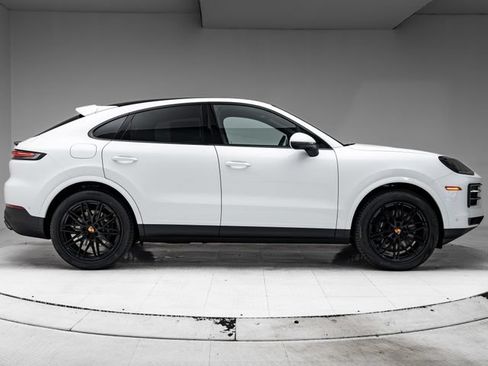 New 2026 Porsche Cayenne Coupe AWD/4WD image 32