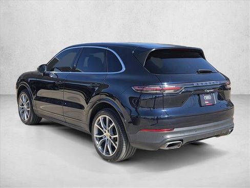 Used 2019 Porsche Cayenne w/ Premium Plus Package image 4