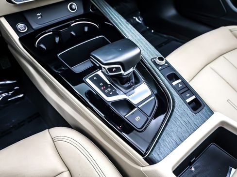 Used 2022 Audi A5 2.0T Premium image 8