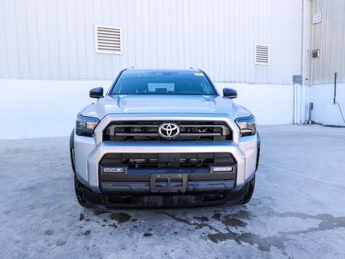 Used 2025 Toyota 4Runner Limited image 3
