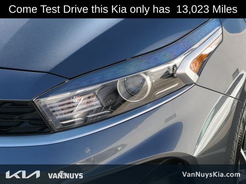 Used 2023 Kia Forte LXS w/ LXS Technology Package image 6