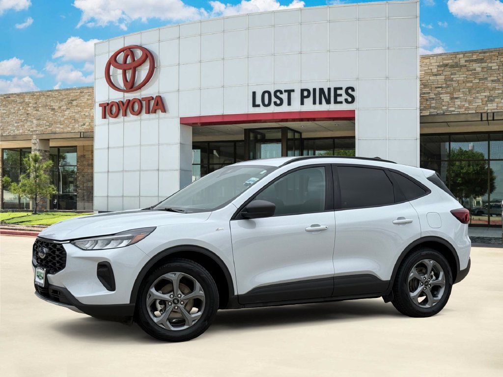 Used 2025 Ford Escape ST-Line FWD image 1