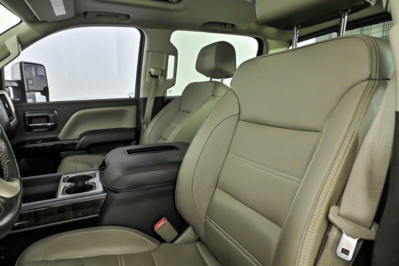 Used 2016 GMC Sierra 3500 Denali w/ Duramax Plus Package AWD/4WD image 20