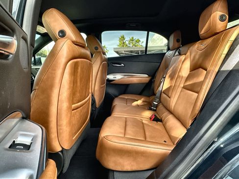 Used 2019 Cadillac XT4 Premium Luxury image 13