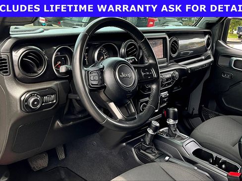 Used 2021 Jeep Wrangler Unlimited Sport AWD/4WD image 11