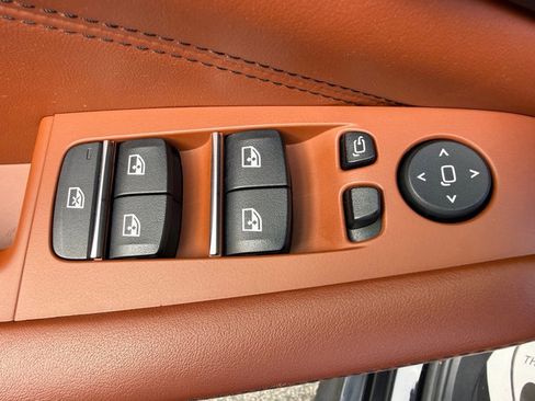 Used 2023 BMW X5 sDrive40i w/ M Sport Package image 13