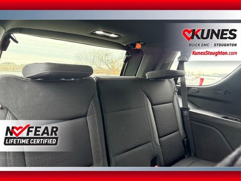 Used 2021 GMC Yukon SLE image 17