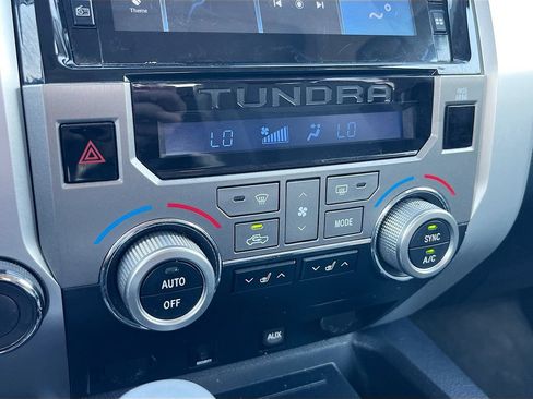 Used 2019 Toyota Tundra Limited w/ Limited Premium Package AWD/4WD image 16