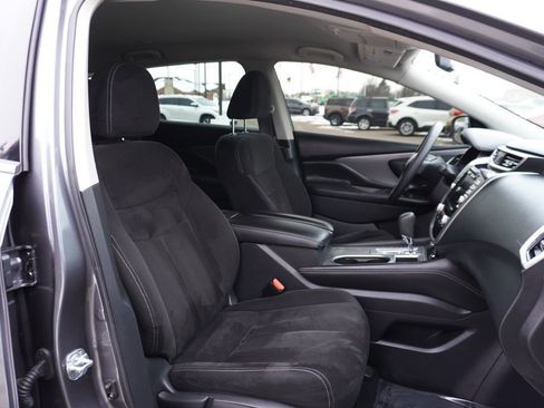 Used 2019 Nissan Murano S image 27