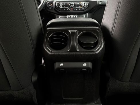 Used 2021 Jeep Wrangler Unlimited Sport AWD/4WD image 12