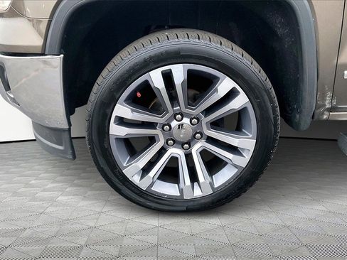 Used 2015 GMC Sierra 1500 SLT w/ SLT Crew Cab Value Package image 33