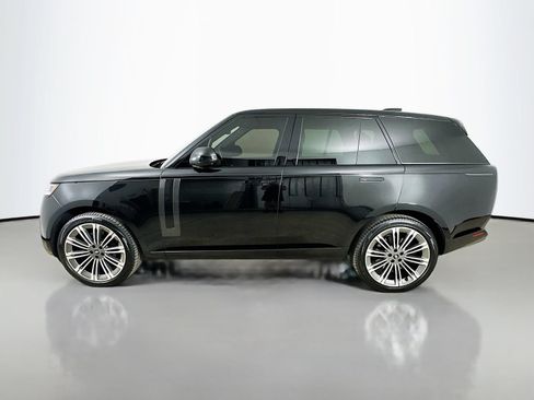 Used 2024 Land Rover Range Rover SE AWD/4WD image 8