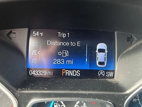 Used 2018 Ford Escape SE w/ SE Sport Appearance Package AWD/4WD image 17