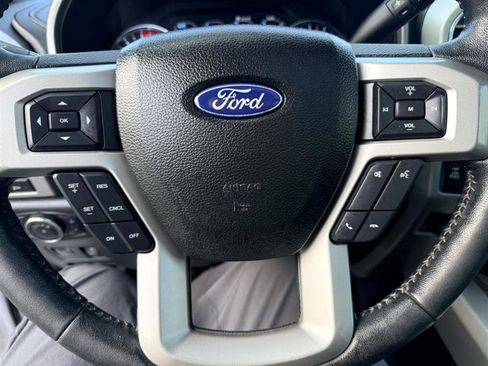 Used 2017 Ford F250 Lariat w/ Lariat Ultimate Package AWD/4WD image 35