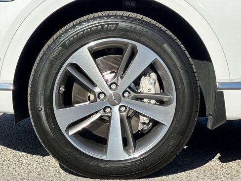 Used 2023 Genesis GV80 2.5T w/ Prestige 20" Package image 28