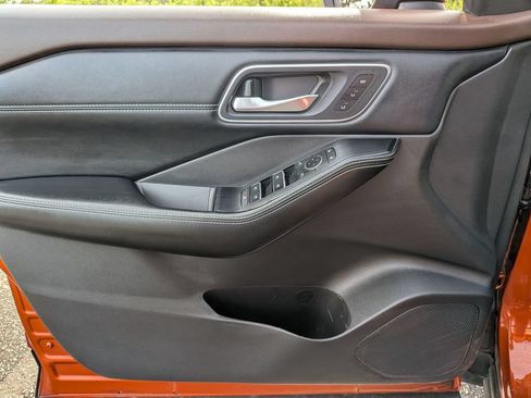 Certified 2021 Nissan Rogue SL w/ Premium Package FWD image 34