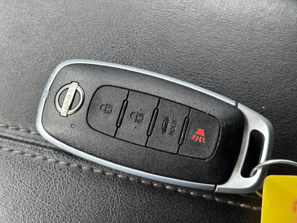 Used 2025 Nissan Sentra SV FWD image 34