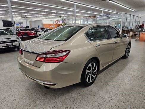 Used 2016 Honda Accord EX-L image 4