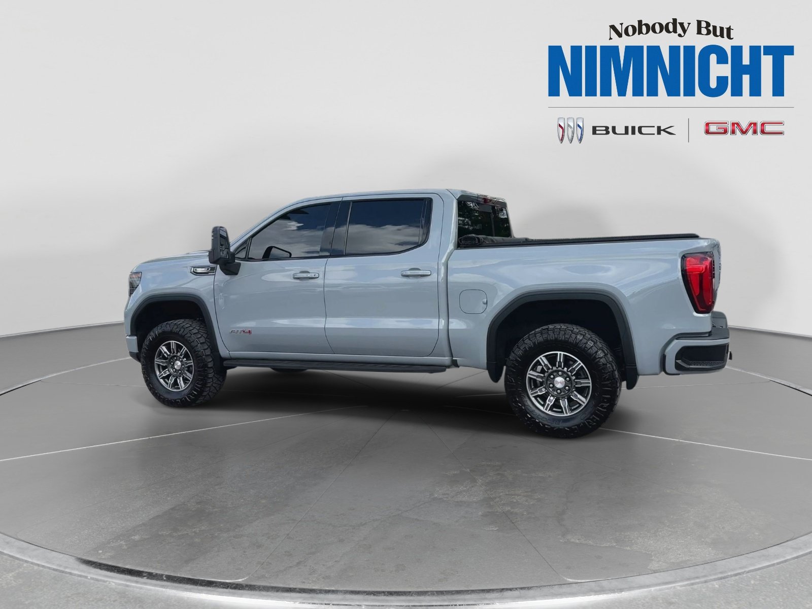 Used 2024 GMC Sierra 1500 AT4 w/ Technology Package AWD/4WD image 6
