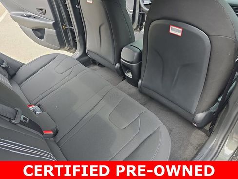 Certified 2025 Hyundai Elantra SEL FWD image 12