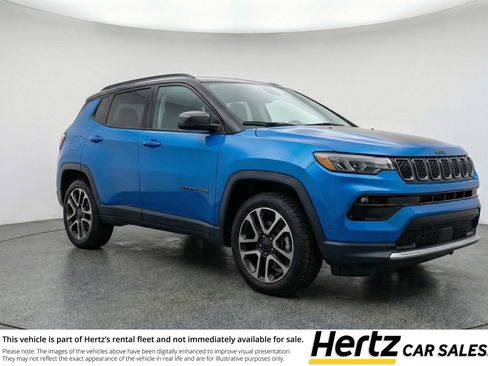 Used 2025 Jeep Compass Trailhawk AWD/4WD image 1