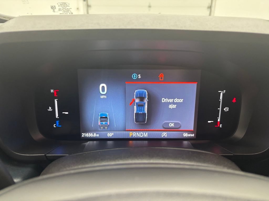 Used 2025 Ford Maverick Lobo AWD/4WD image 21