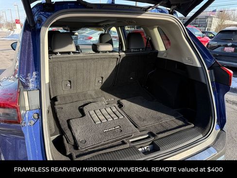 Certified 2022 Nissan Rogue Platinum w/ Head-Up Display Package image 10