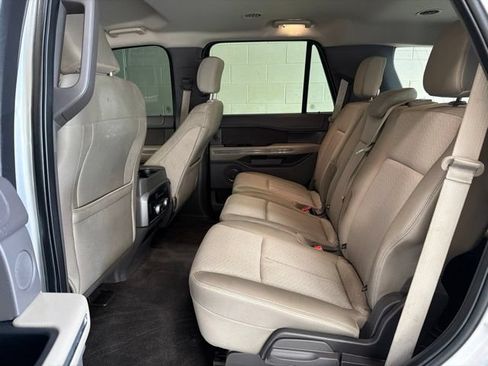 Used 2018 Ford Expedition XLT AWD/4WD image 21