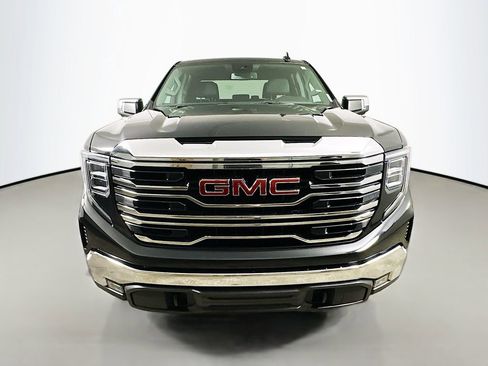 Used 2025 GMC Sierra 1500 SLT RWD image 2