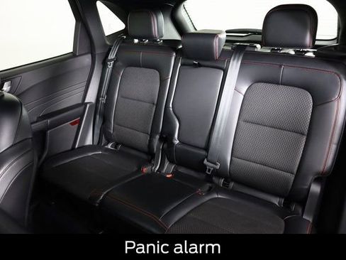 Certified 2023 Ford Escape ST-Line Elite AWD/4WD image 32