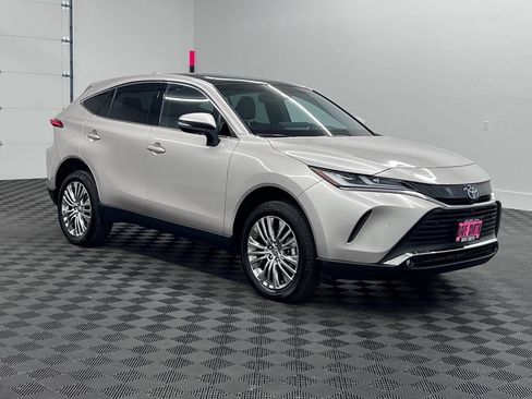 Used 2023 Toyota Venza Limited AWD/4WD image 7