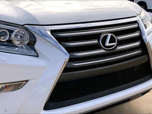 Used 2019 Lexus GX 460 Premium image 29