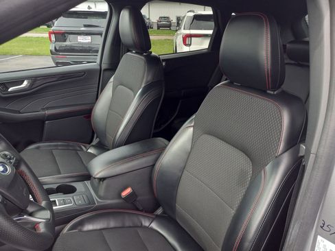 Used 2024 Ford Escape ST-Line w/ Cold Weather Package image 14